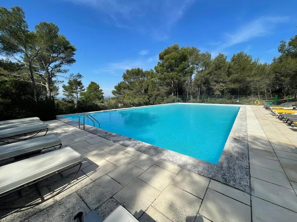 Luberon Gite Chaleureux 100 M2 Piscine Jardin Saumane-de-Vaucluse
