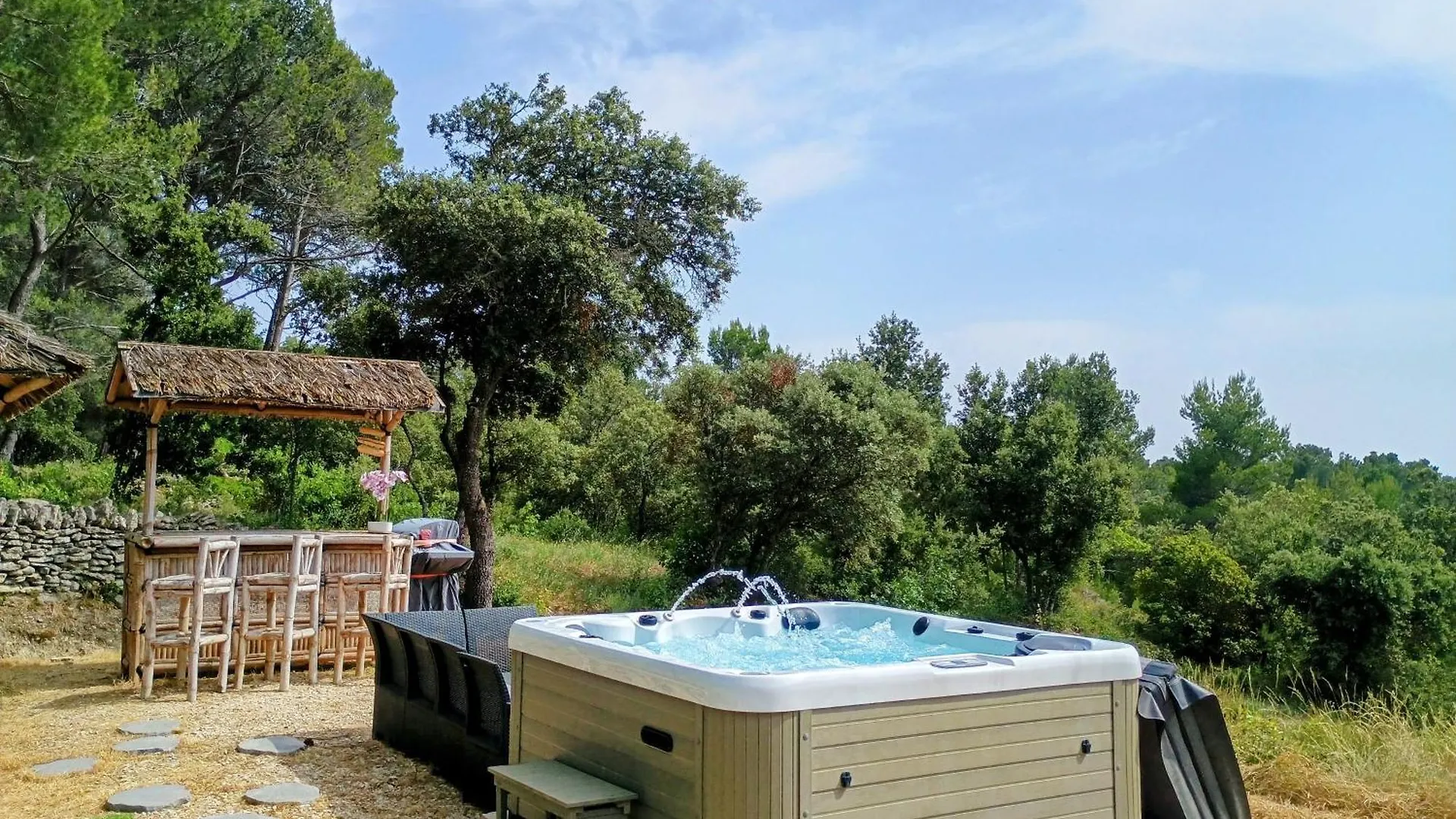 Luberon Gite Chaleureux 100 M2 Piscine Jardin Saumane-de-Vaucluse Frankrijk