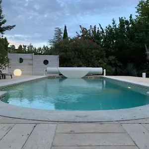 … Et La Fourmi Saumane-de-Vaucluse